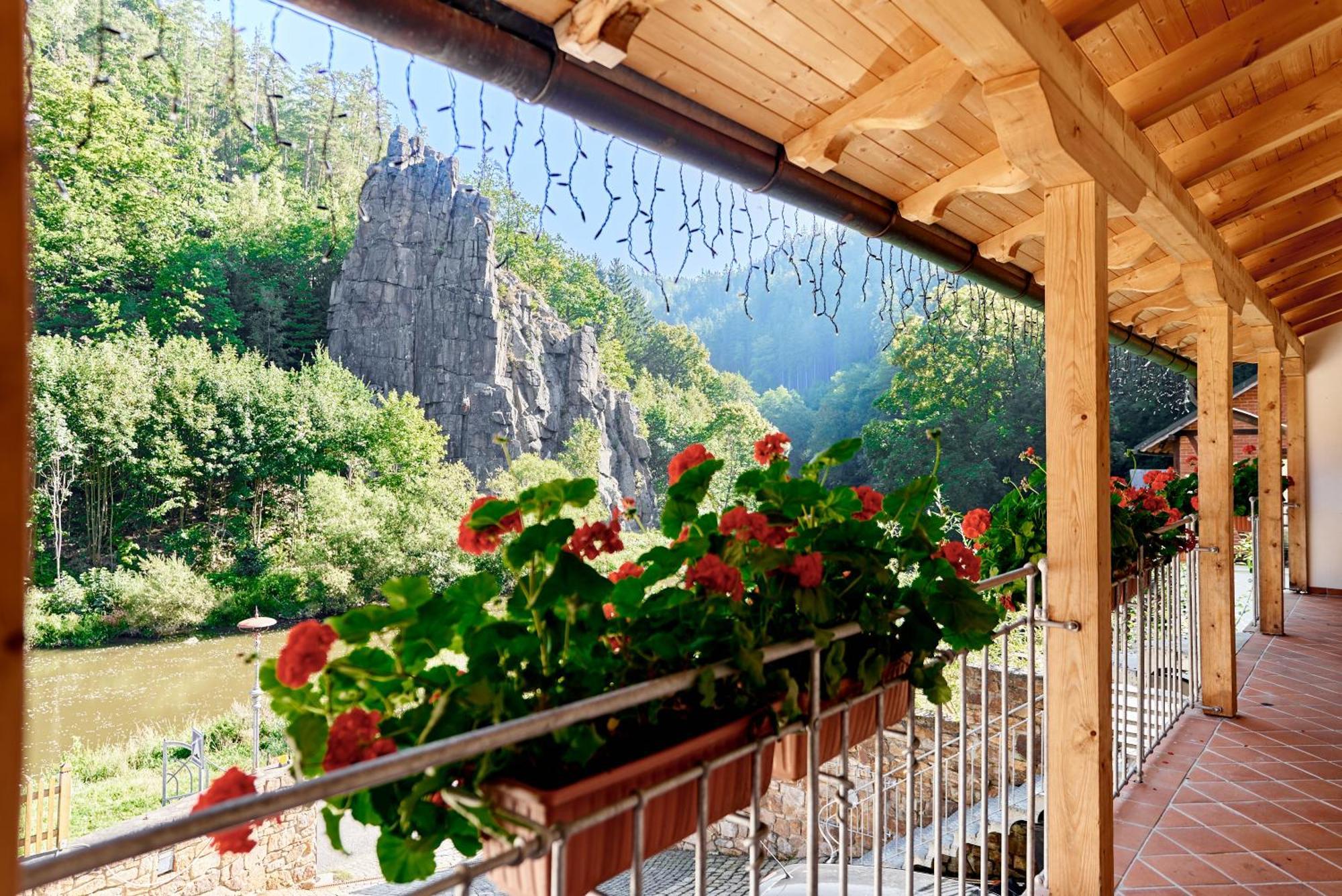 Apartmány Svatošské skály Loket Esterno foto