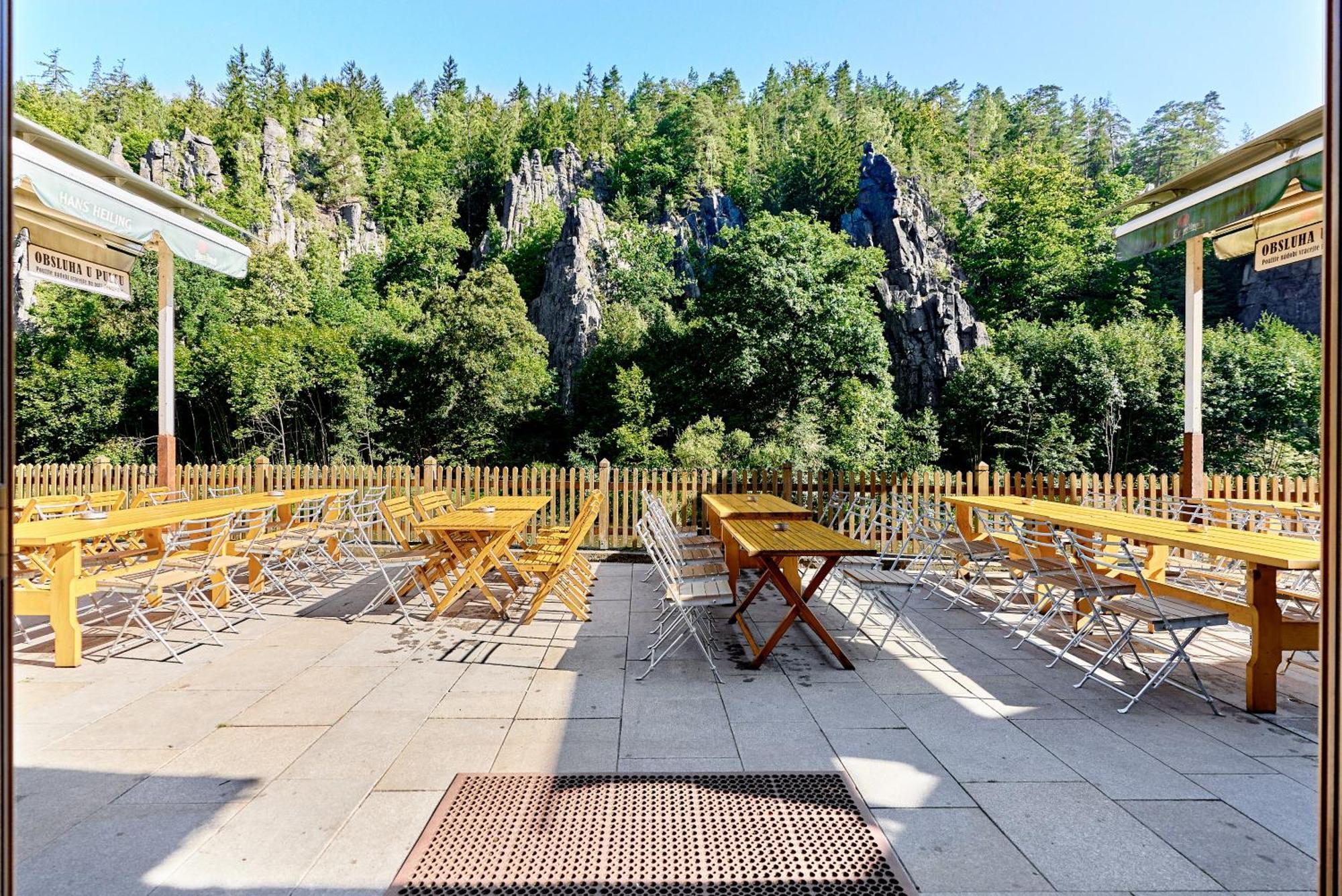 Apartmány Svatošské skály Loket Esterno foto