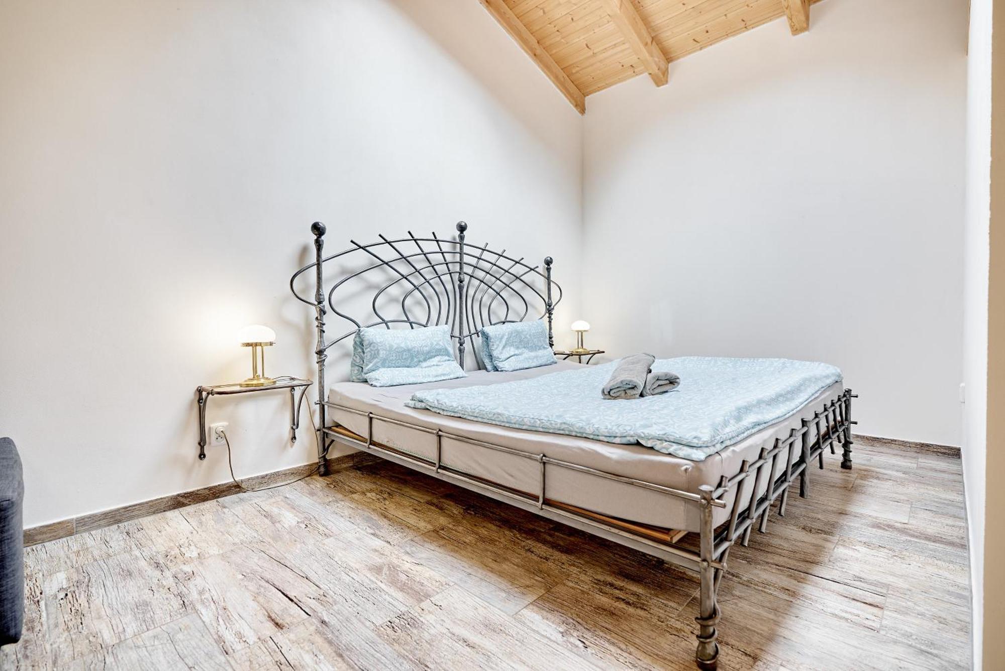 Apartmány Svatošské skály Loket Esterno foto